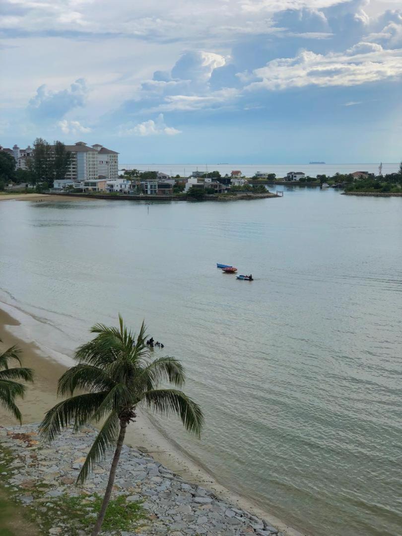 Mila Seaview Regency Tanjung Tuan Apartment